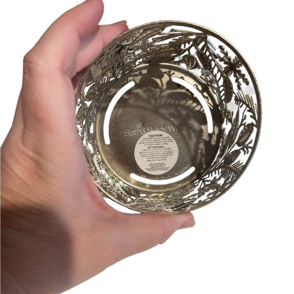 Bath and Body Works  candle holder silver tone winter Christmas Holly snowflake - Picture 3 of 6
